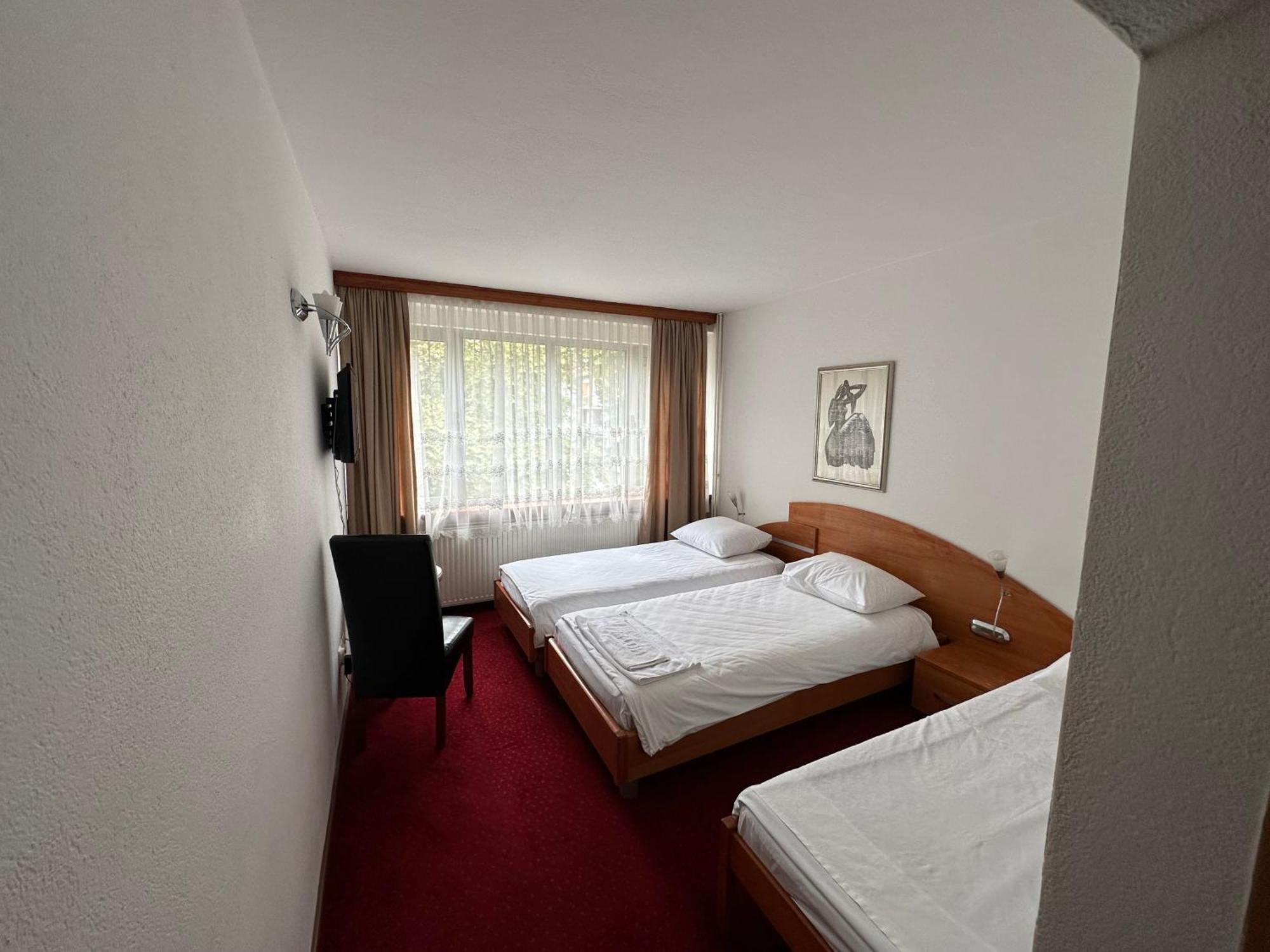 Park Hotel Bihać Exteriör bild